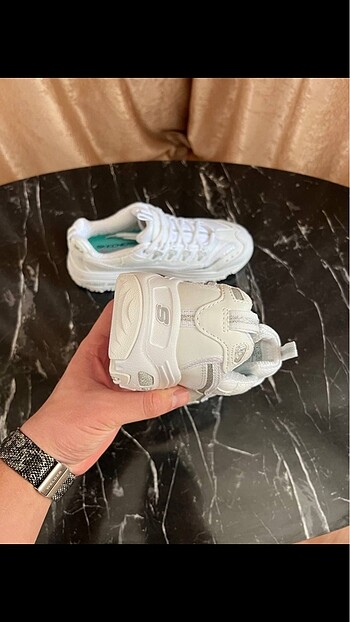 36 Beden beyaz Renk Skechers