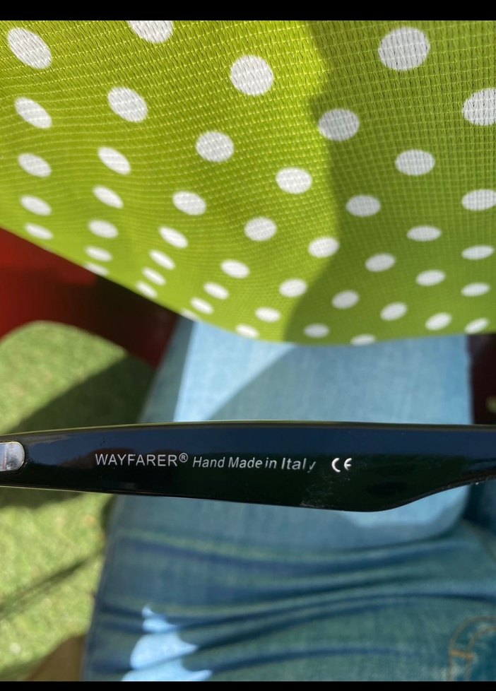 Parlak Siyah Ray-Ban Kadın Güneş Gözlüğü - Görsel 4