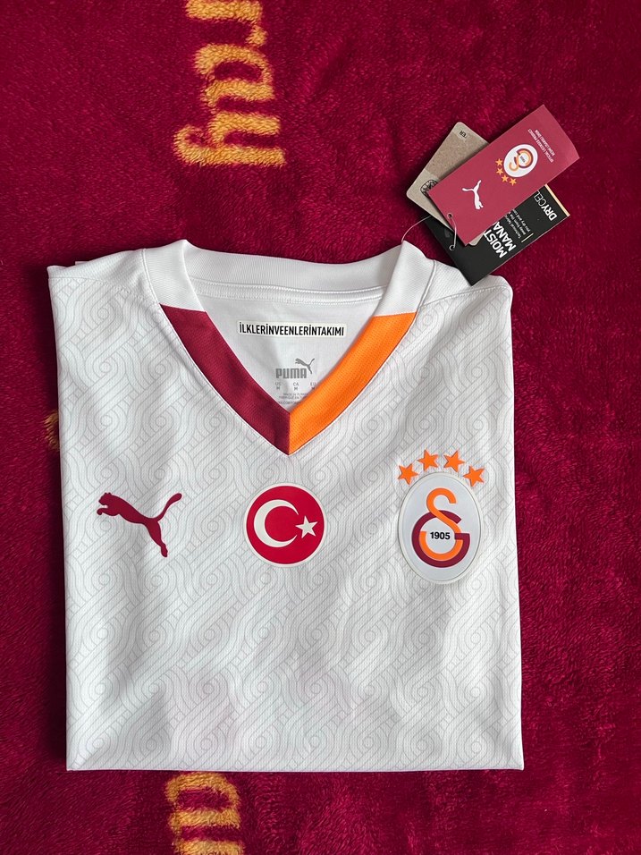 Beyaz Galatasaray Erkek V Yaka Forma - Görsel 2