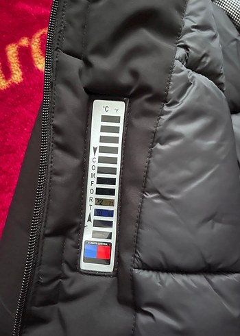 Erkek Siyah Kapüşonlu Fermuarlı Mont - Görsel 4