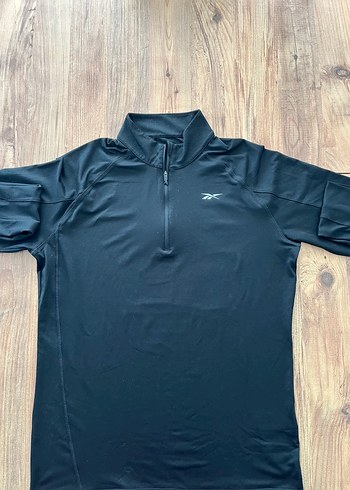 Reebok ürünü