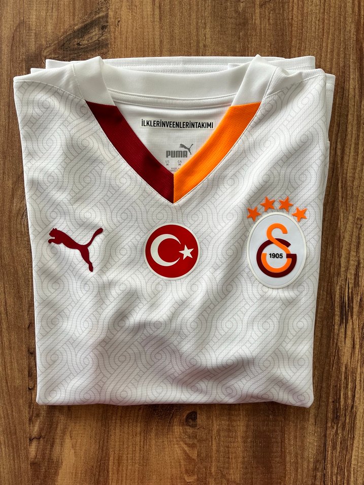 Galatasaray Beyaz Puma Forma — görsel 2/2