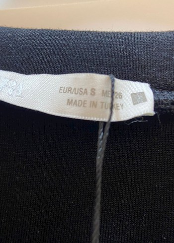 Siyah Düğme Detaylı Kısa Sweatshirt - Görsel 4