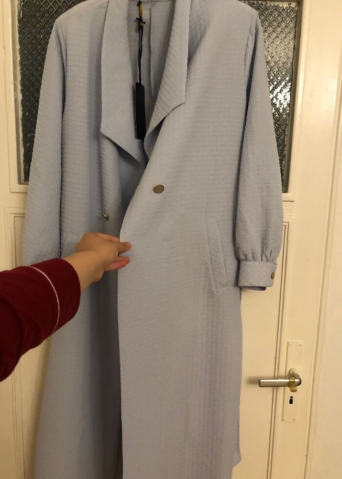 Etiketli parduse hafif kumaşı var  - Görsel 2