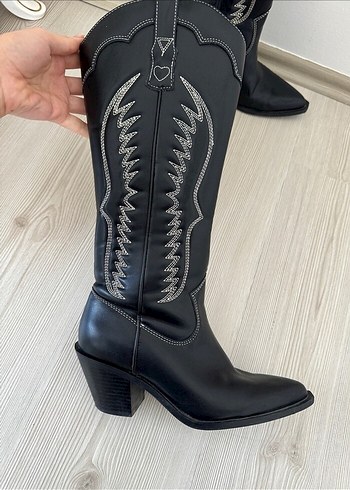36 Beden siyah Renk Stradivarius kovboy çizme