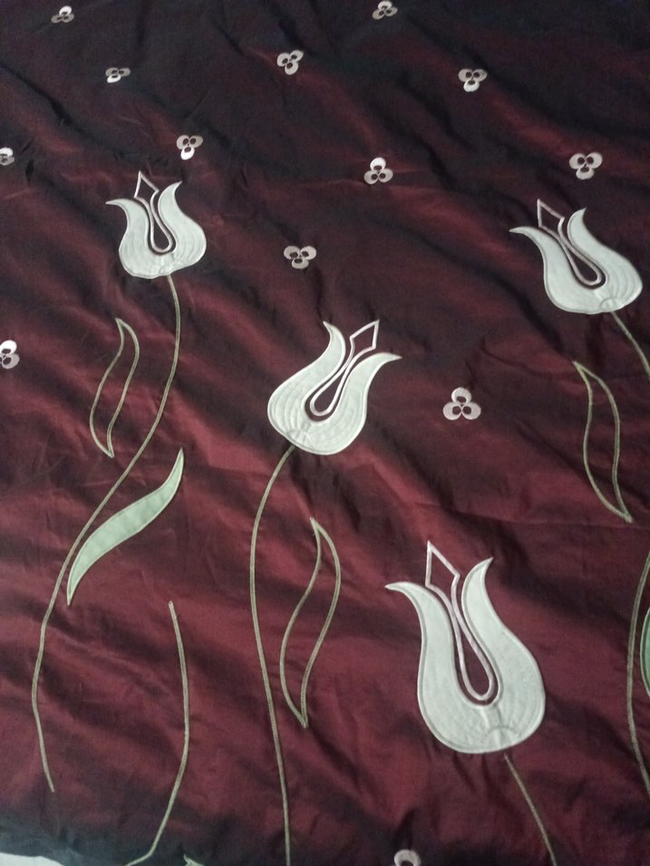 Bordo Nakışlı Yatak Örtüsü - Görsel 2