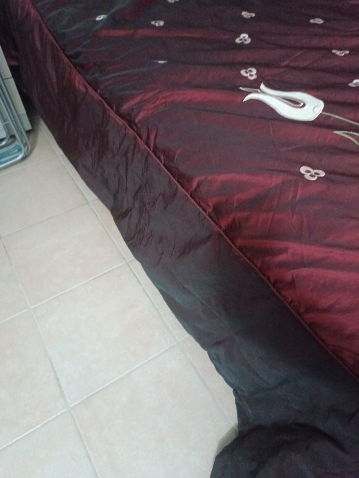 Bordo Nakışlı Yatak Örtüsü - Görsel 4