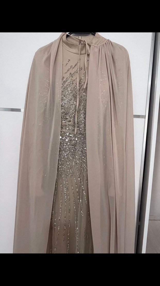 Bej Uzun Kollu Nakışlı Abiye Elbise - Görsel 2