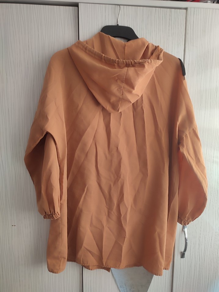 Bej Mini Kadın Yağmurluk takım - Görsel 3