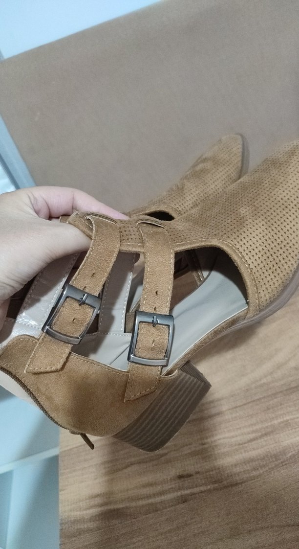 Bej Süet Kadın Sandalet, Tokalı, Kalın Topuklu - Görsel 5