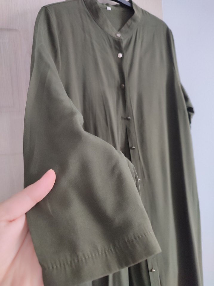 Düğmeli Uzun Kollu Haki Kadın Tunik - Görsel 3