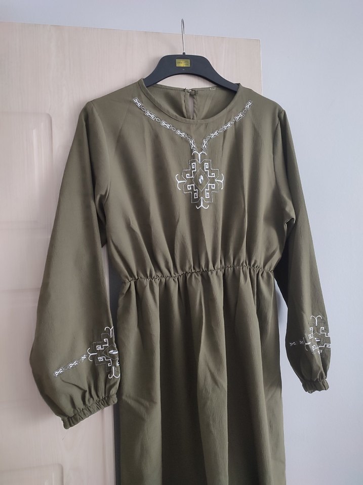 Diger Kadın Nakışlı Uzun Keten Elbise - Görsel 2