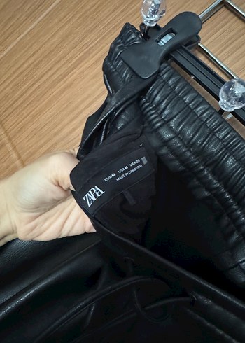 Zara Deri Siyah Kadın Pantolon
