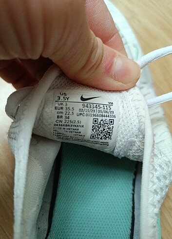 35,5 Beden Nike Air Max 270 spor ayakkabı 