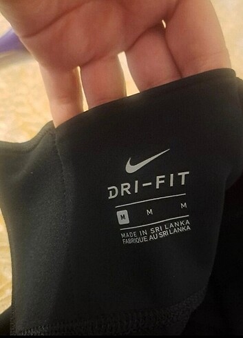 Nike Az giyildi 