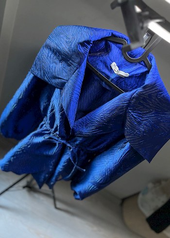 Kısa Mavi Drapeli jakar abiye ceket - Görsel 2