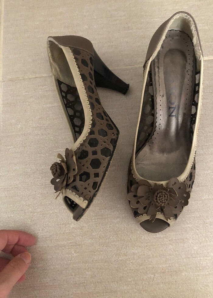 Topuklu ayakkabı - Görsel 2