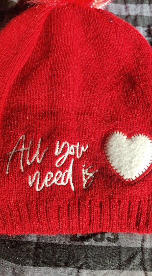 Kadın Kırmızı Ponponlu Örgü Bere - Görsel 2