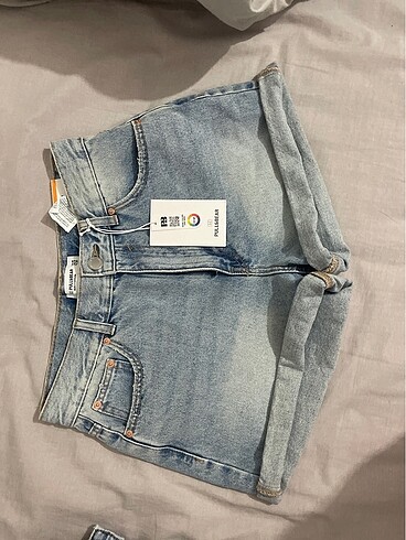 pull and bear sıfır etiketli kot şort