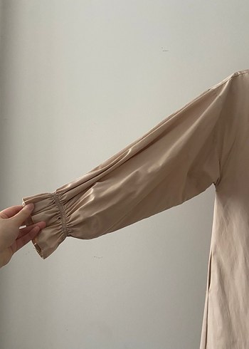 Bej Uzun Düğmeli Kadın Trençkot - Görsel 3