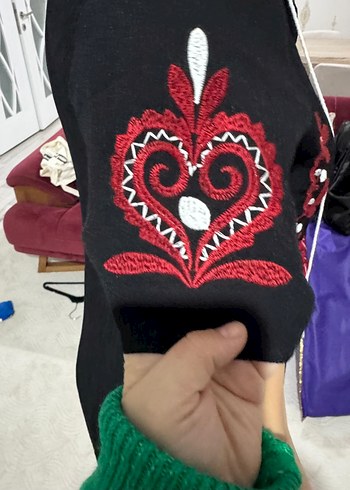 Bordo Nakışlı Bohem V Yaka Elbise - Görsel 4