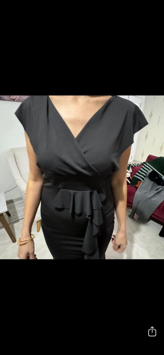 Siyah V Yaka Fırfırlı Uzun Abiye Elbise - Görsel 4