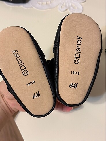19 Beden siyah Renk H&M bebek patik