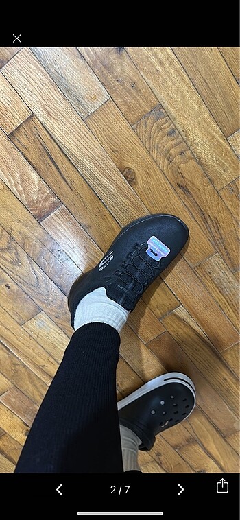 Skechers