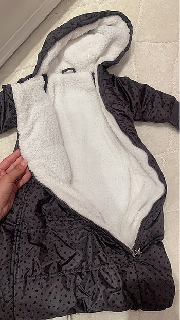 H&M Astronot