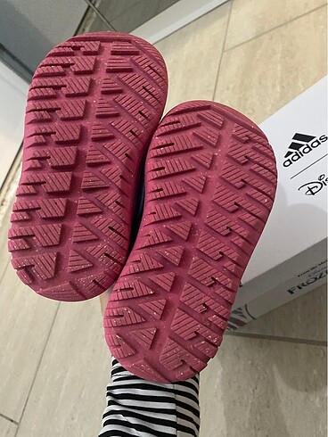 23 Beden mavi Renk Adidas kız bebek bot