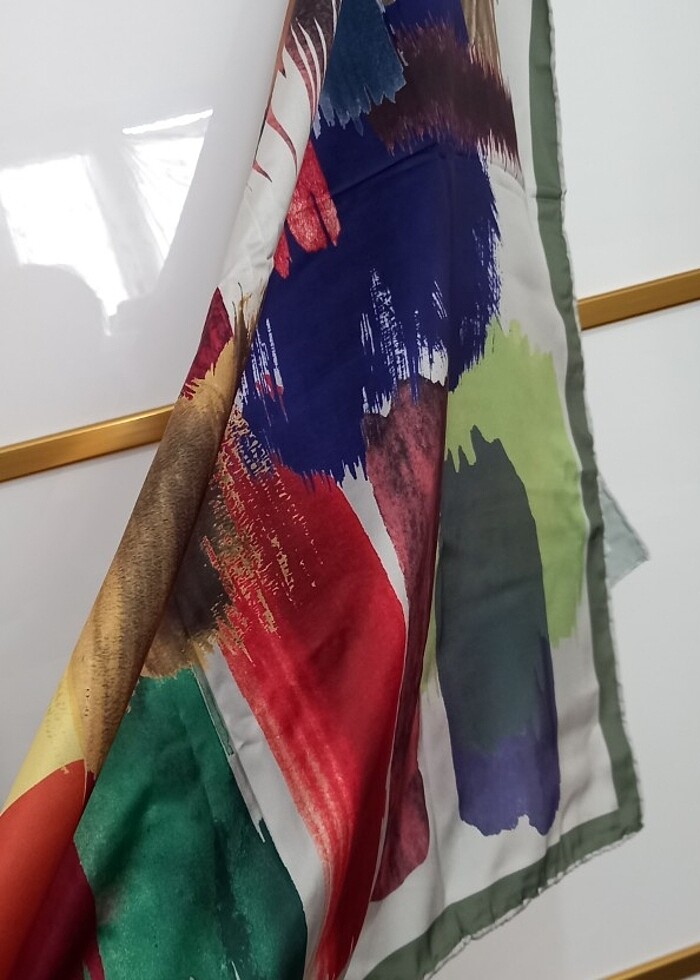 Pierre Cardin eşarp  - Görsel 2