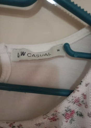 LC Waikiki Beyaz Çiçek Desenli Dantel Bluz