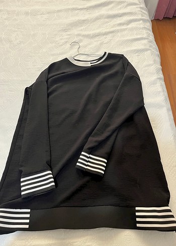 Siyah Uzun Kollu Salaş Sweatshirt