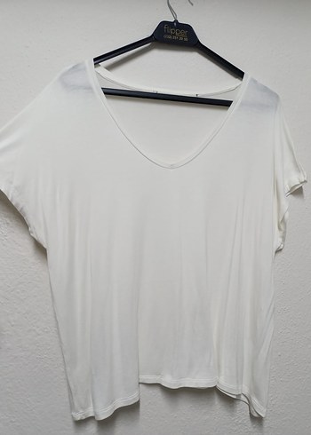 Kadın Beyaz V Yaka Kısa Kollu Tişört - Görsel 3
