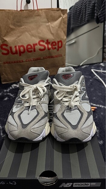 38 Beden gri Renk New Balance 9060 ayakkabı