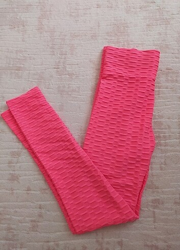 Pembe Tayt