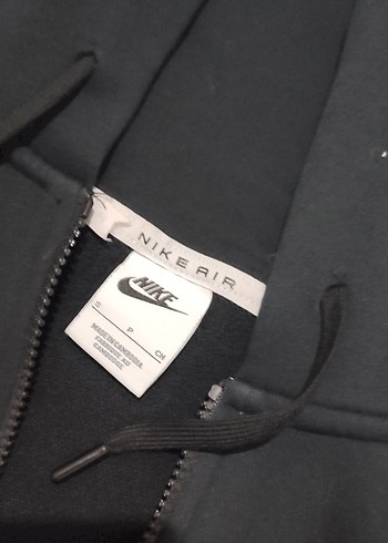 Nike Kadın Siyah Fermuarlı İnce Sweatshirt