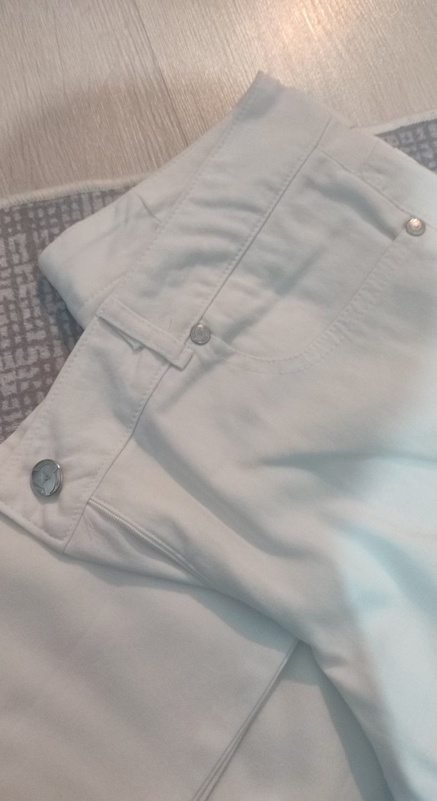 Kadın Beyaz Normal Kesim Kumaş Pantolon - Görsel 4