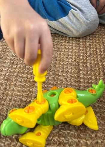 Renkli Tornavida ile Dinozor Oyuncak - Görsel 3