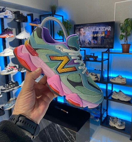 NEW BALANCE 9060 SPOR AYAKKABI