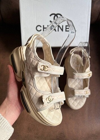 Chanel deri sandalet