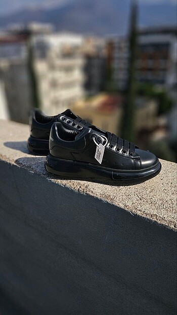 Alexander McQueen ALEXANDER MCQUENN