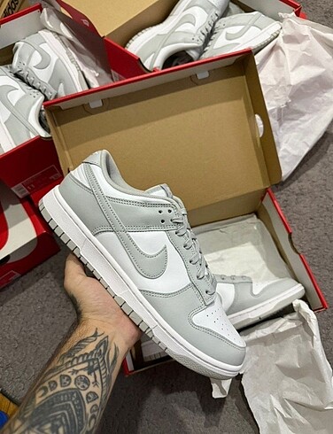 NİKE DUNK LOW