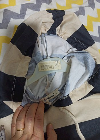 Çizgili Uzun kapüşonlli Spor elbise - Görsel 3