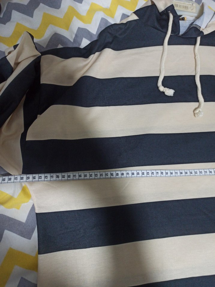 Çizgili Uzun kapüşonlli Spor elbise - Görsel 5