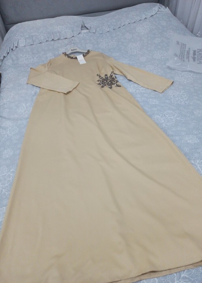 Saten şık abiye - Görsel 4