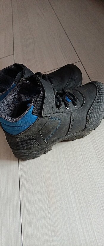 Çocuk botu