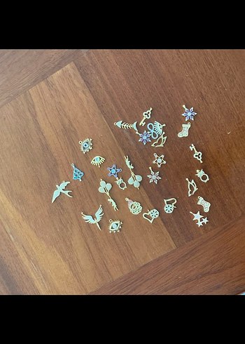 Altın Renkli İşlemeli Pullu Kadın Charm Seti - Görsel 2