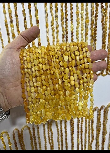 Kehribar kolye