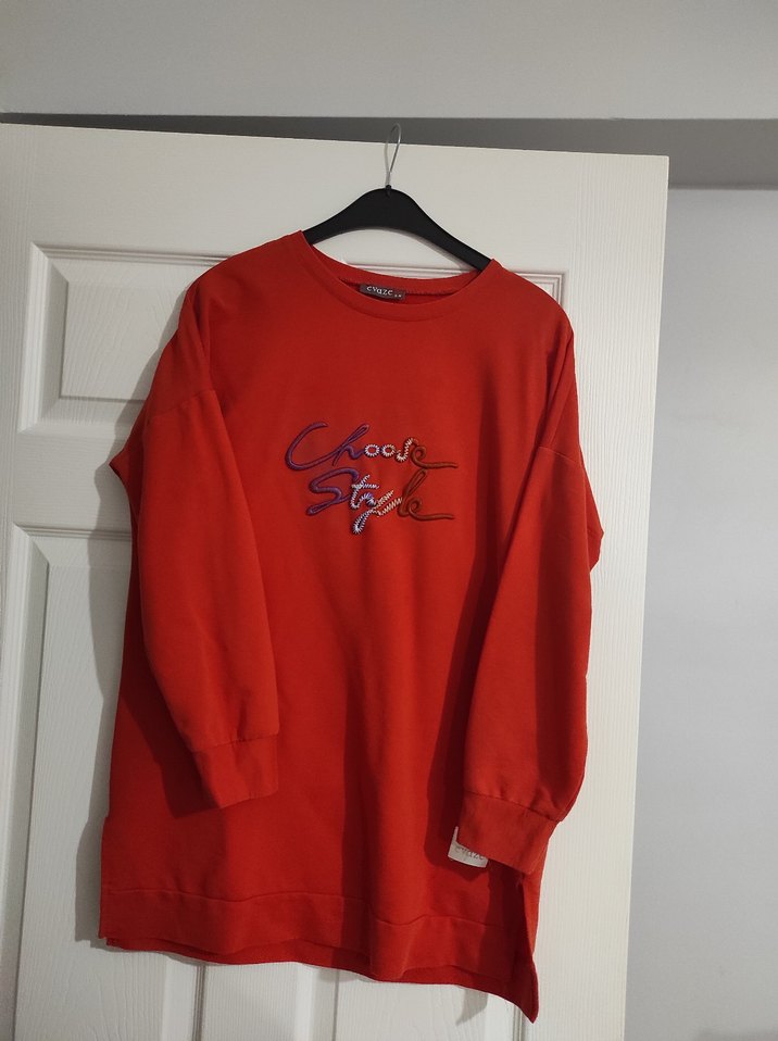 Renkli Baskılı Kırmızı Kadın Sweatshirt - Görsel 2